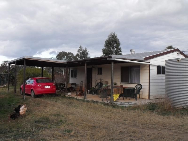 60 Grey Street, Nanango QLD 4615