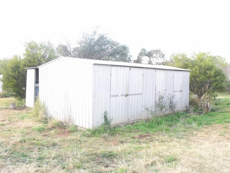 60 Grey Street, Nanango QLD 4615