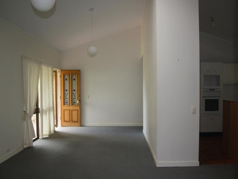 10 Hospital Terrace, Nanango QLD 4615