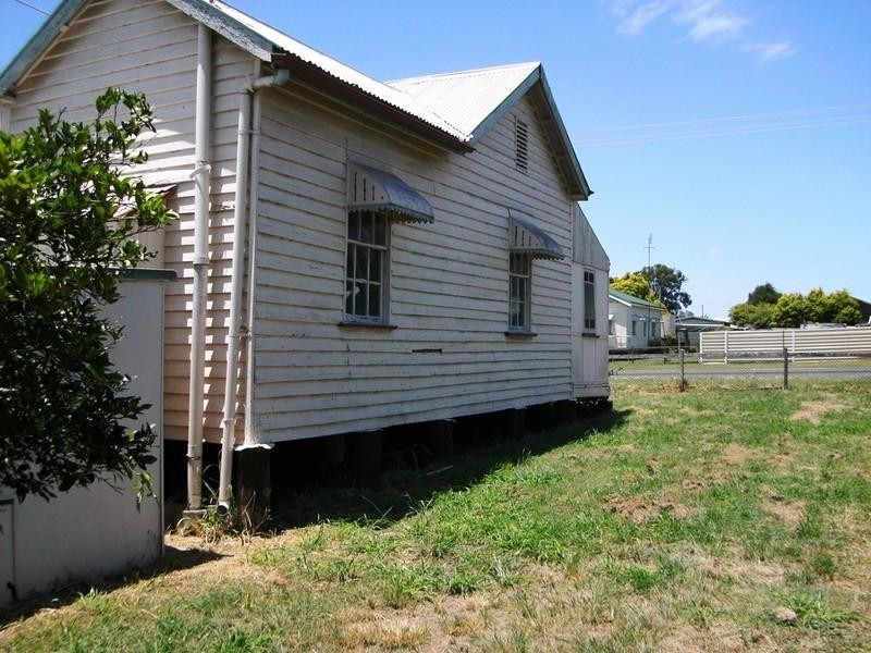 30 Appin Street, Nanango QLD 4615