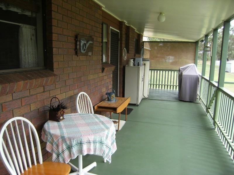 296 Carbeen Crescent, Nanango QLD 4615