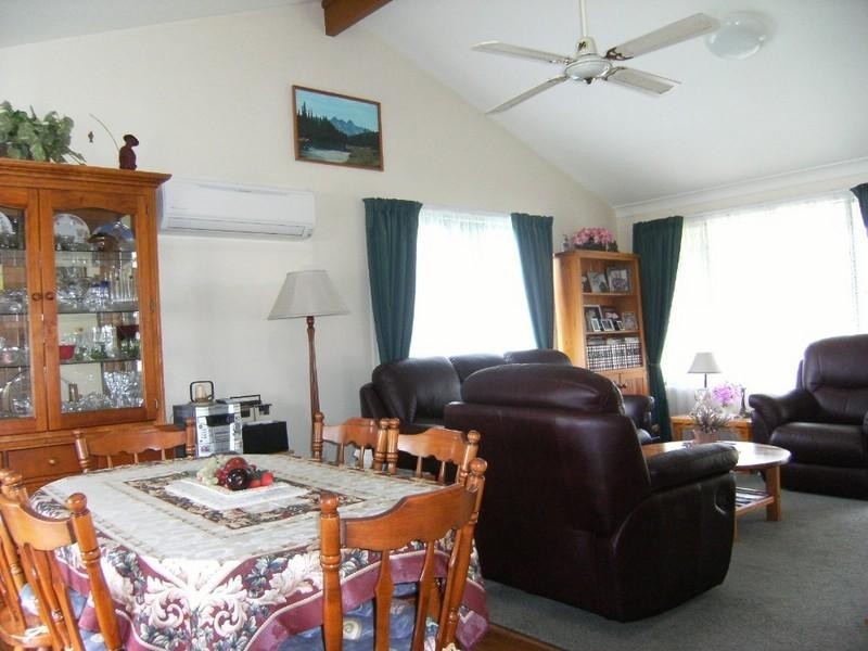 296 Carbeen Crescent, Nanango QLD 4615