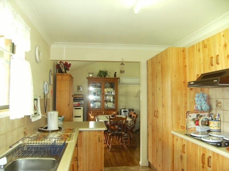 296 Carbeen Crescent, Nanango QLD 4615