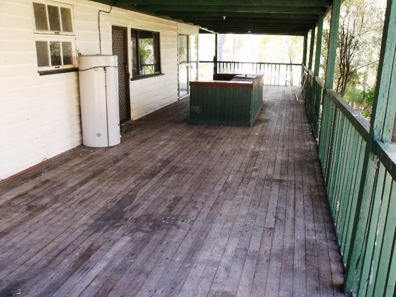 15 Parker Road, Ellesmere QLD 4610