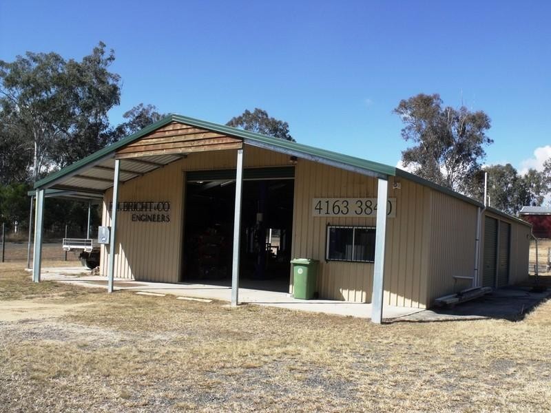 2 Knowles Street, Nanango QLD 4615