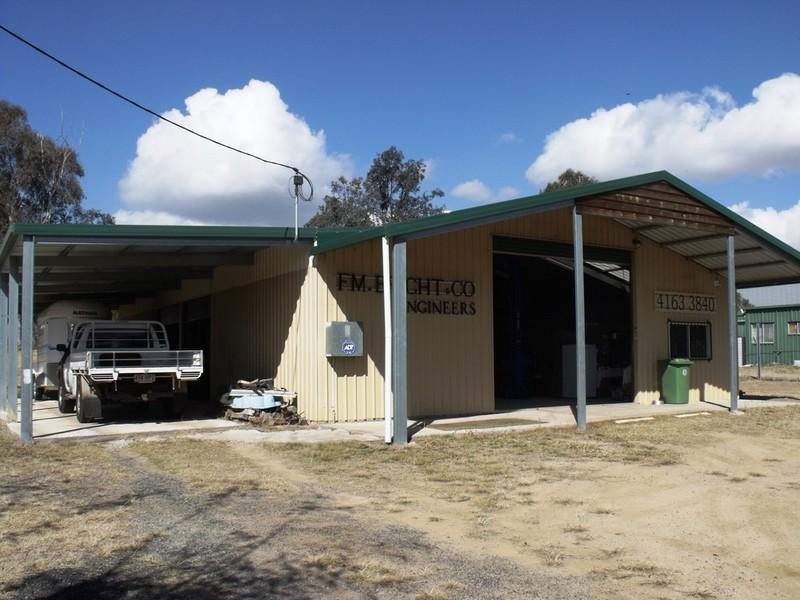 2 Knowles Street, Nanango QLD 4615