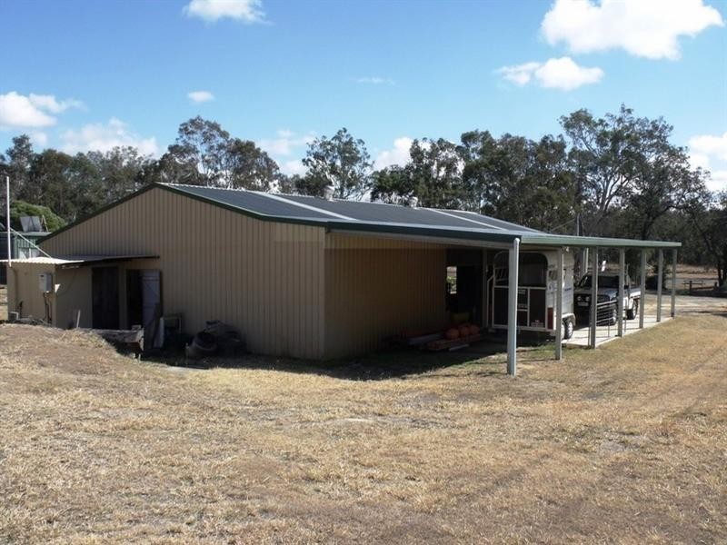 2 Knowles Street, Nanango QLD 4615