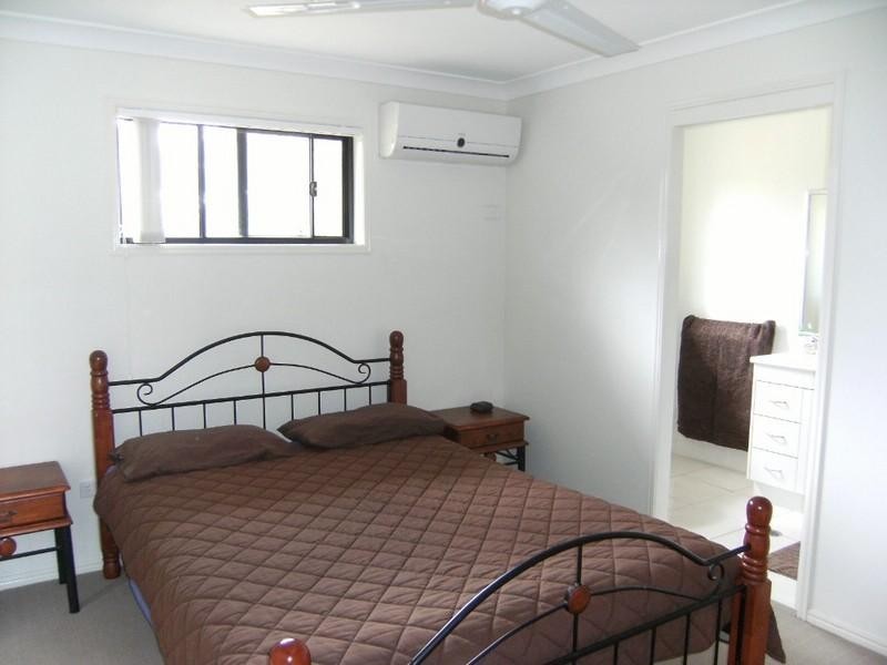 54 Bunker Avenue, Nanango QLD 4615