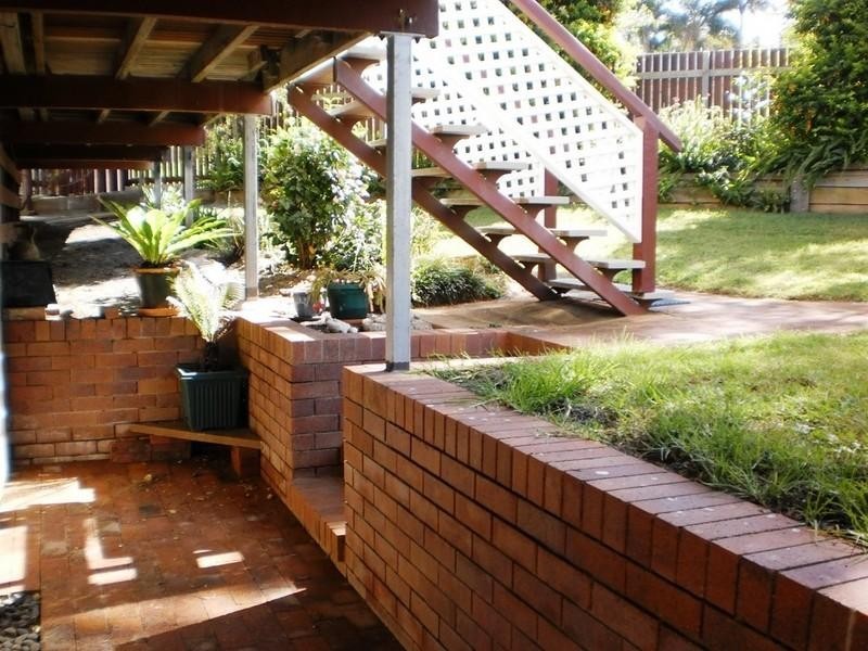 33 Rosalie Drive, Yarraman QLD 4614