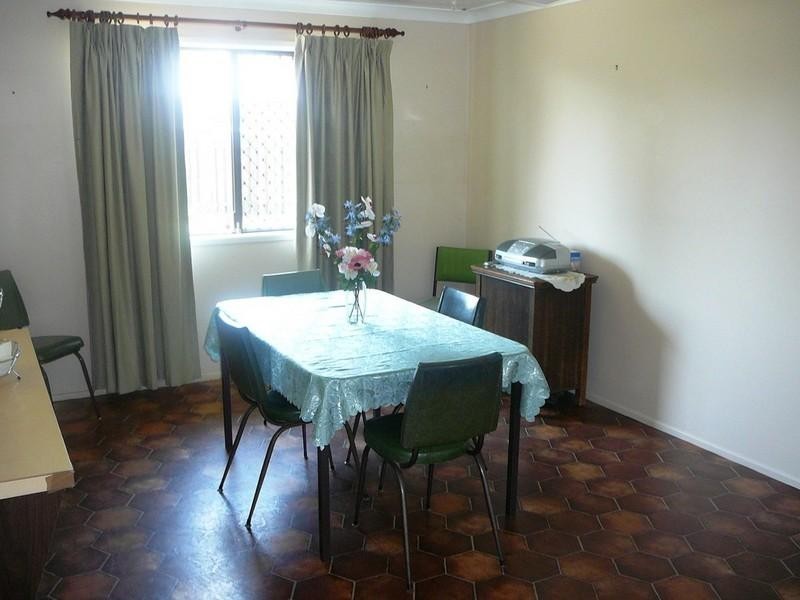 1 Brisbane Street, Nanango QLD 4615