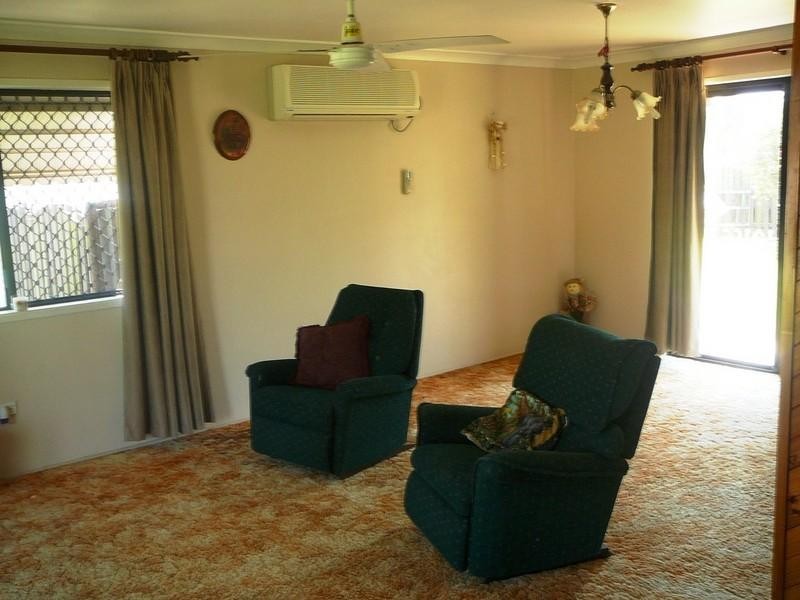 1 Brisbane Street, Nanango QLD 4615