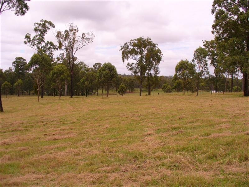 Blackbutt QLD 4306