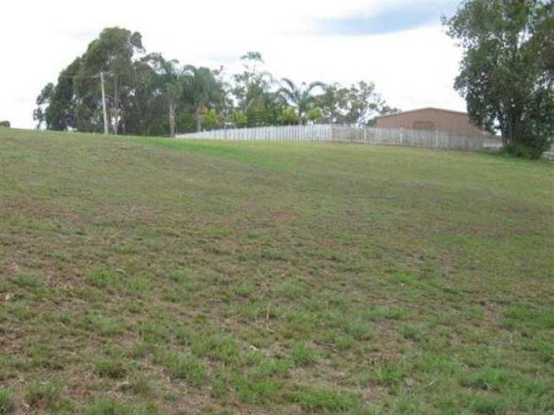 4 Rosalie Drive, Yarraman QLD 4614