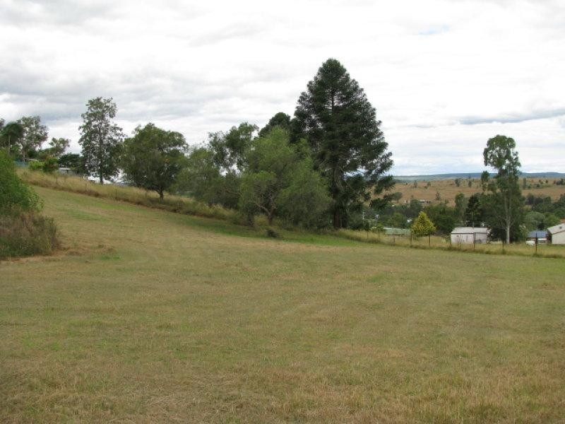 4 Rosalie Drive, Yarraman QLD 4614