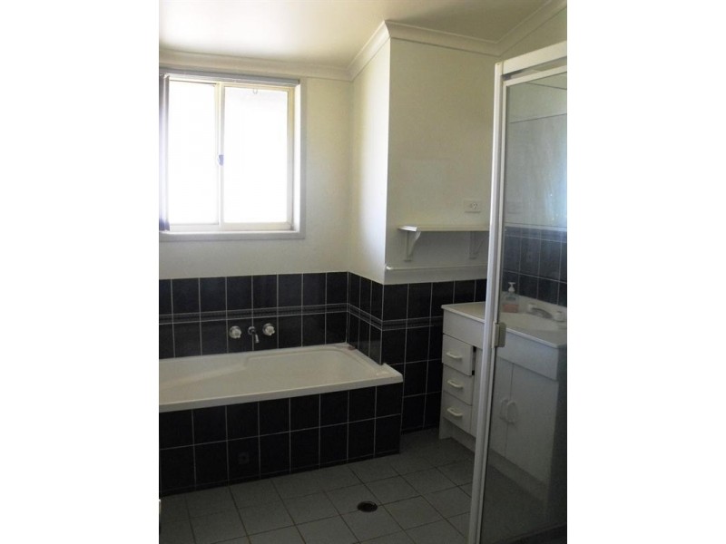 25 Bunya Drive, Yarraman QLD 4614
