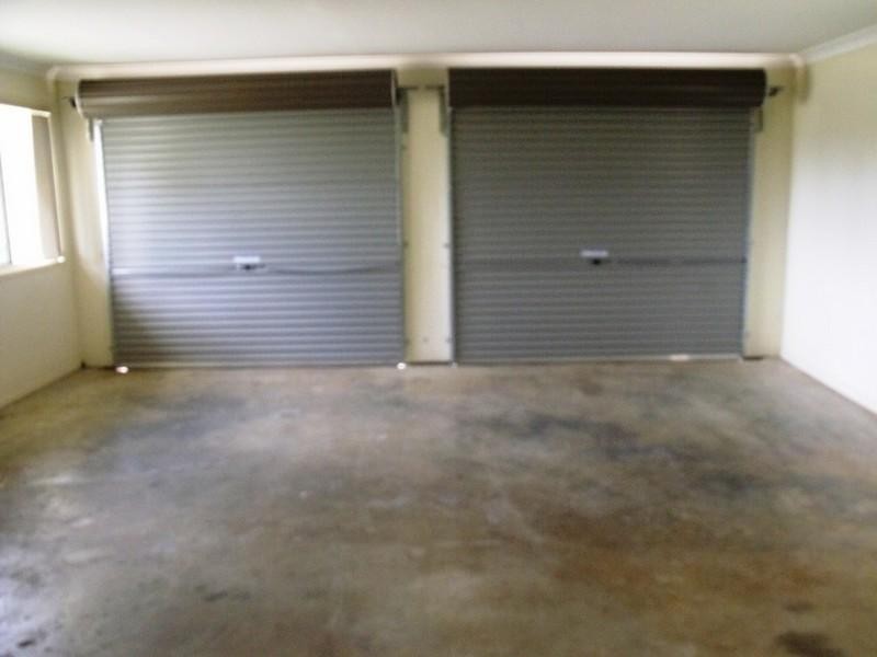 1&2/22 McIlhatton Street, Wondai QLD 4606