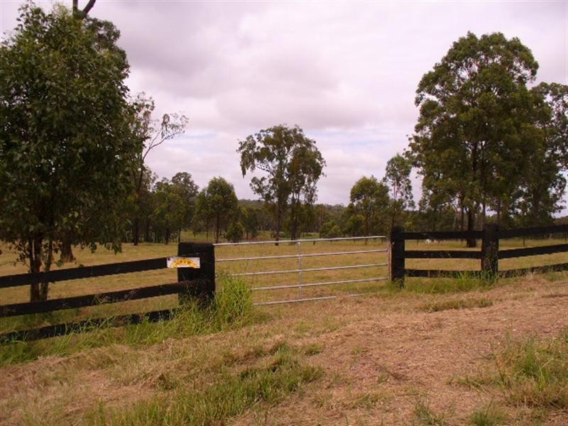 Blackbutt QLD 4306