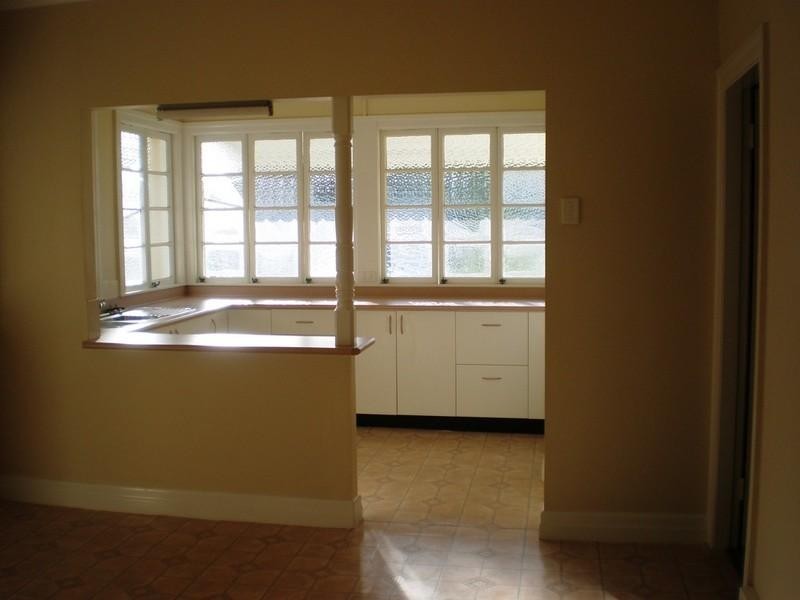 61 Fitzroy Street, Nanango QLD 4615