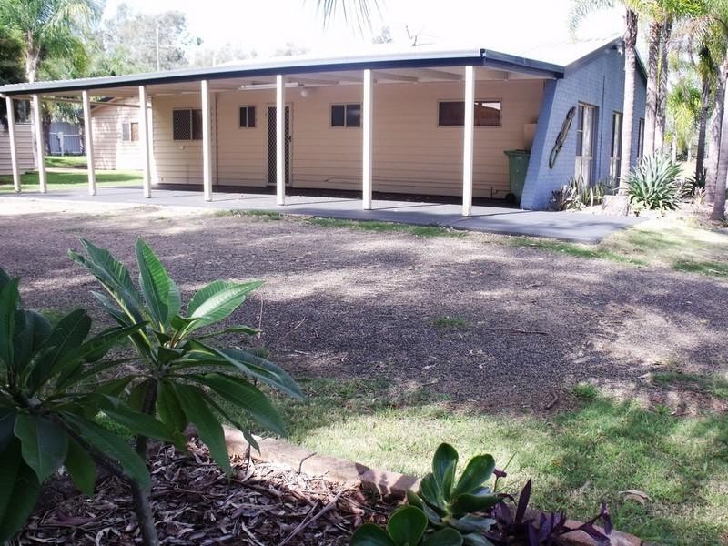 2 Brisbane Street, Nanango QLD 4615