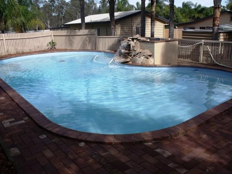 2 Brisbane Street, Nanango QLD 4615