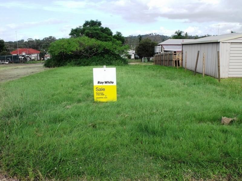 18 Fitzroy Street, Nanango QLD 4615