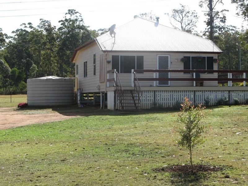 221 Martin Crescent, Benarkin QLD 4306