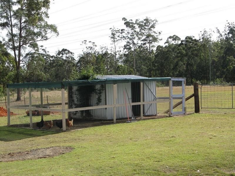 221 Martin Crescent, Benarkin QLD 4306