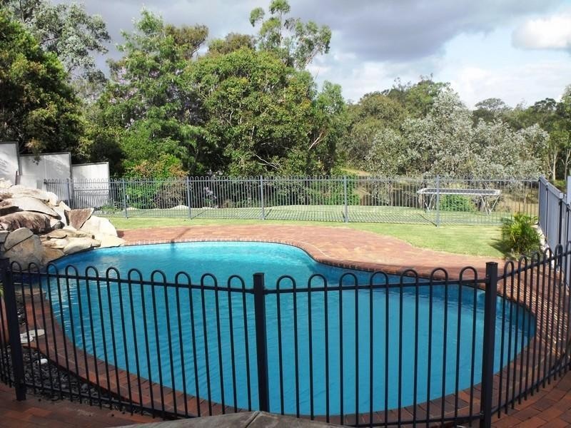 124 Brisbane Street, Nanango QLD 4615