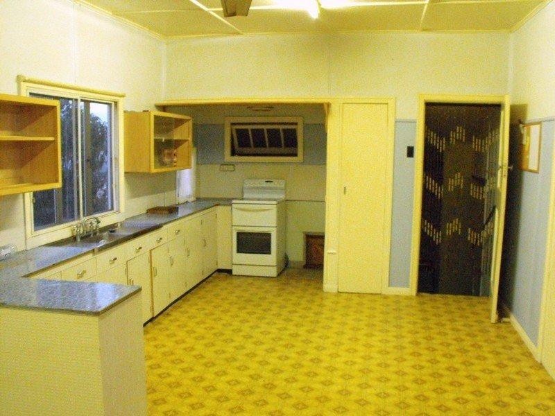 15 Fitzroy Street, Kingaroy QLD 4610