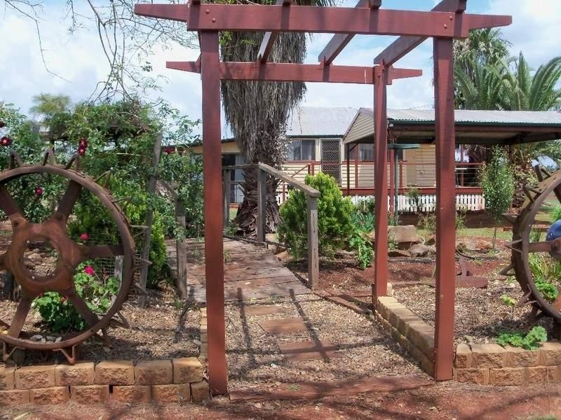 48 King Street, Memerambi QLD 4610