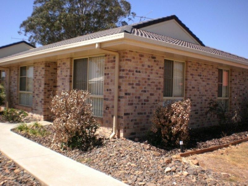 16 Thelma Street, Kingaroy QLD 4610