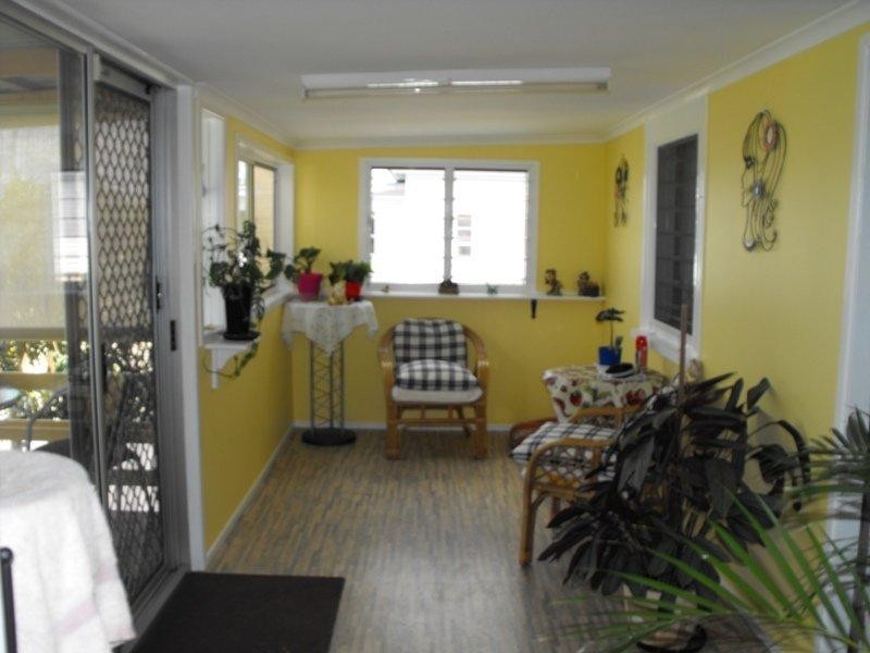 24 Gipps Street, Nanango QLD 4615