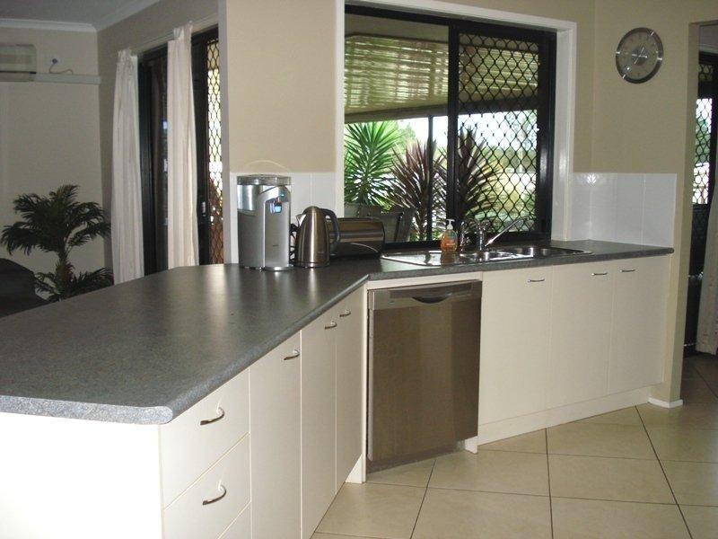 1 Avoca Place, Nanango QLD 4615