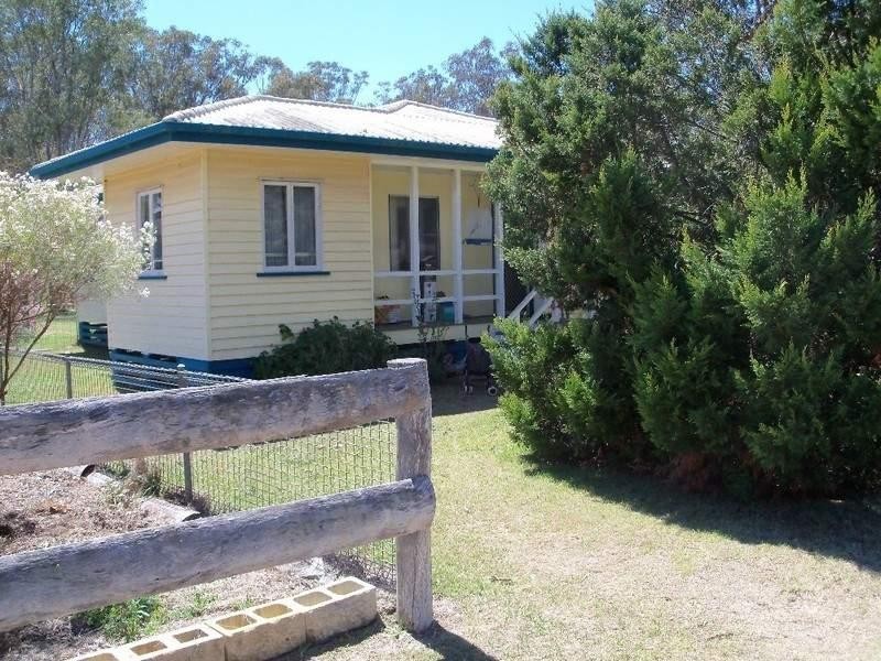 16 Knight Street, Kingaroy QLD 4610