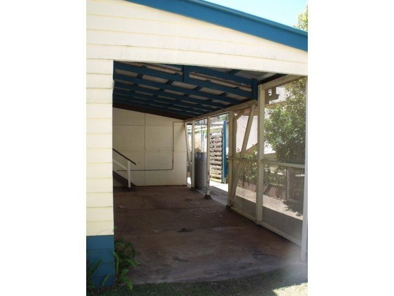 16 Knight Street, Kingaroy QLD 4610