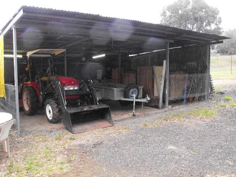 21 Anderson Road, Nanango QLD 4615