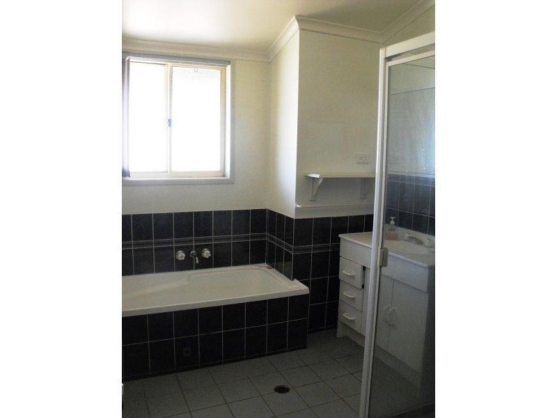 25 Bunya Drive, Yarraman QLD 4614