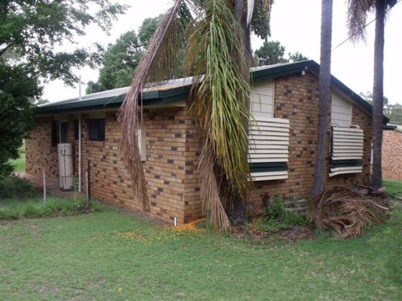 4 Willowglen Street, Kingaroy QLD 4610