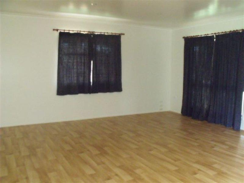 4 Willowglen Street, Kingaroy QLD 4610