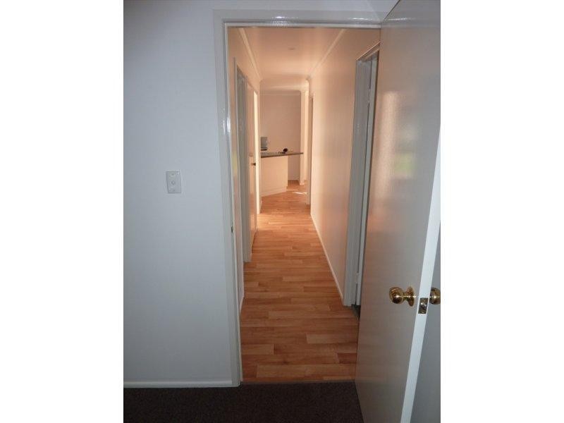 4 Willowglen Street, Kingaroy QLD 4610