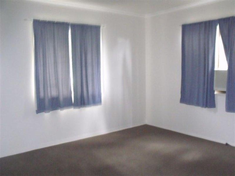 4 Willowglen Street, Kingaroy QLD 4610