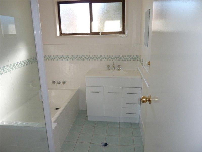 4 Willowglen Street, Kingaroy QLD 4610