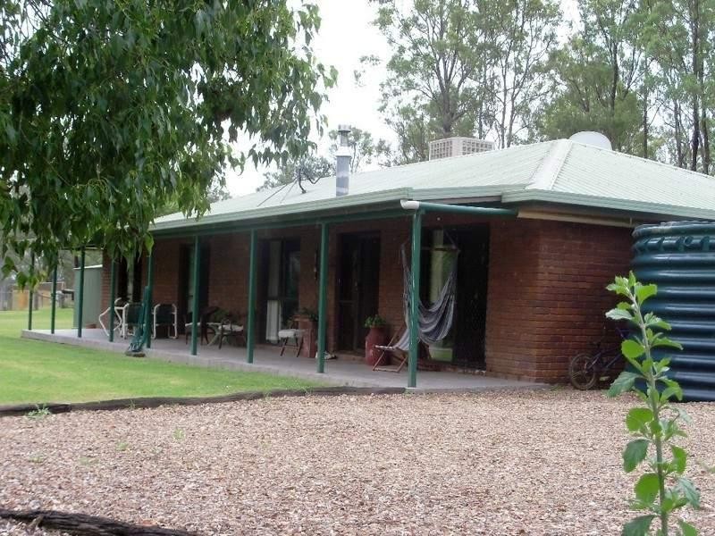 154 Scotts Lane, Nanango QLD 4615