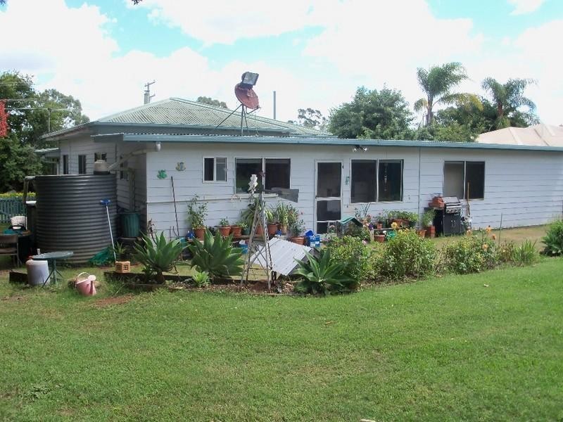 50 Carinya Street, Kingaroy QLD 4610