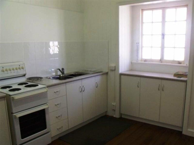 4 Gladys Street, Kingaroy QLD 4610