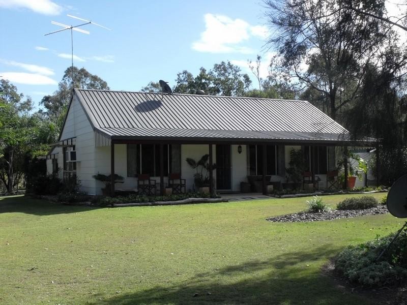213 Carbeen Crescent, Nanango QLD 4615