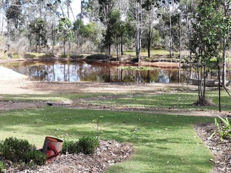 213 Carbeen Crescent, Nanango QLD 4615