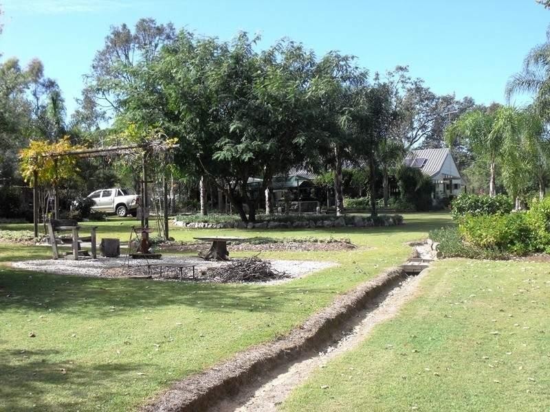 213 Carbeen Crescent, Nanango QLD 4615