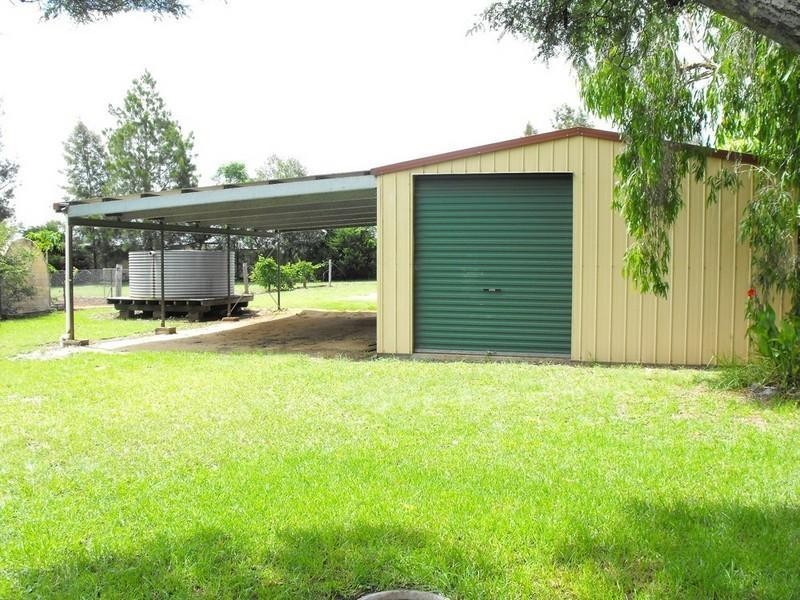 17 Curtis Road, Kingaroy QLD 4610