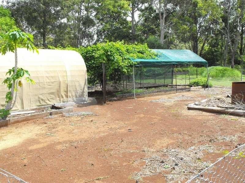 17 Curtis Road, Kingaroy QLD 4610